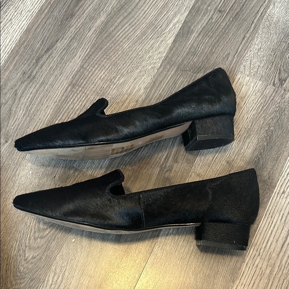 Express Black Pointed-Toe Flats - Picture 7 of 7